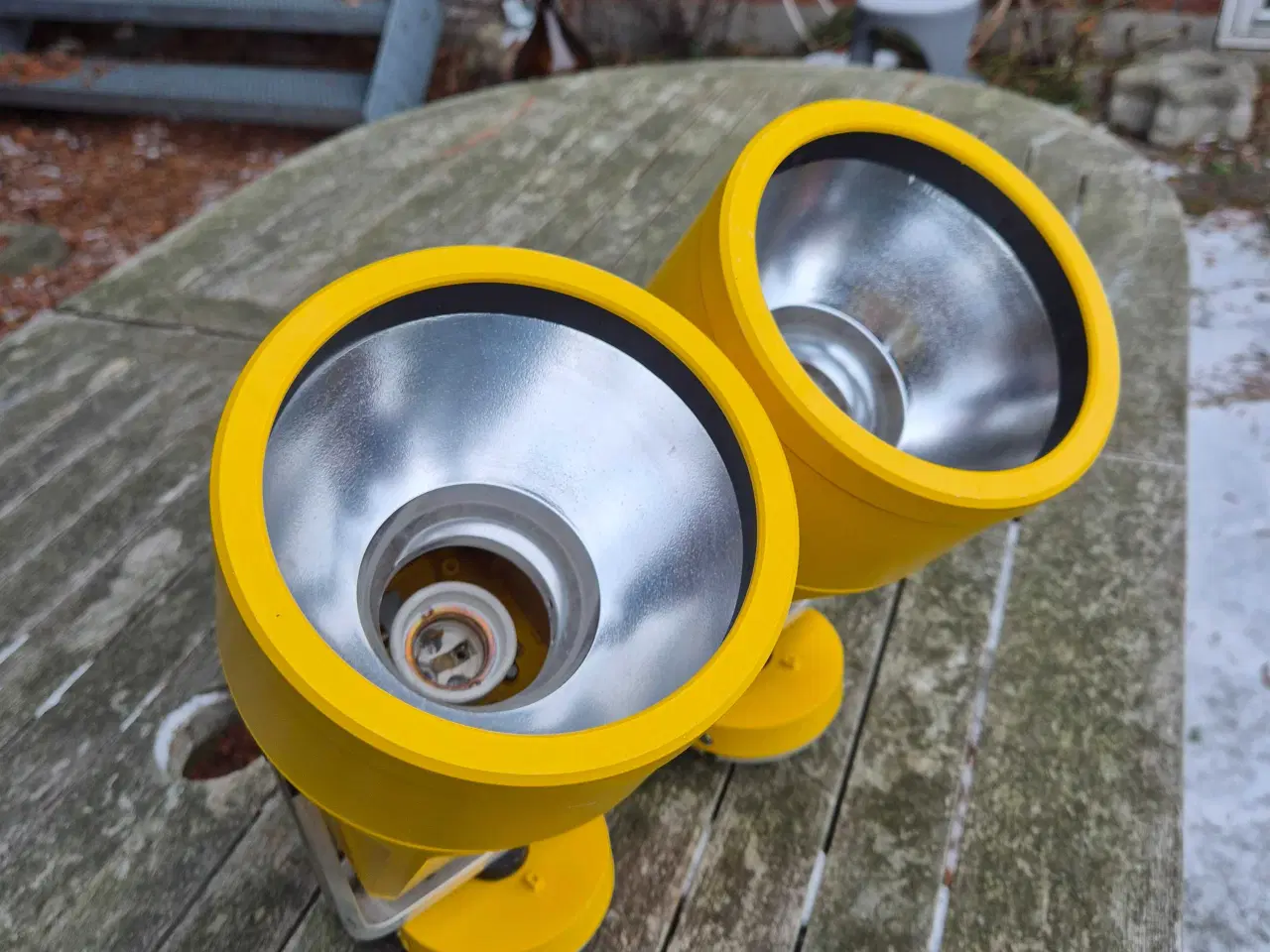 Billede 14 - Smukke gule Unispot fra Louis Poulsen