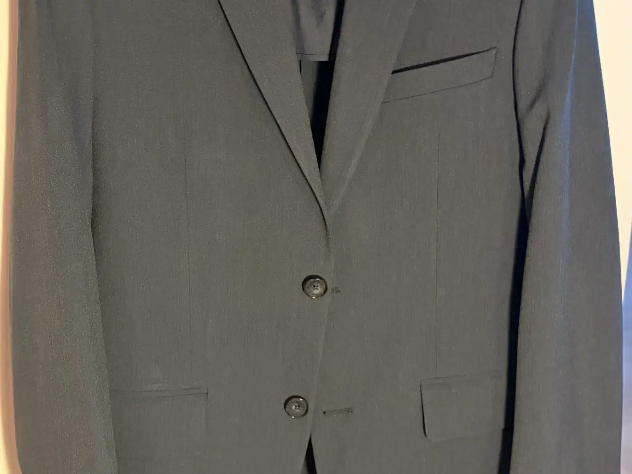 Billede 5 - Jakkesæt med skjorte