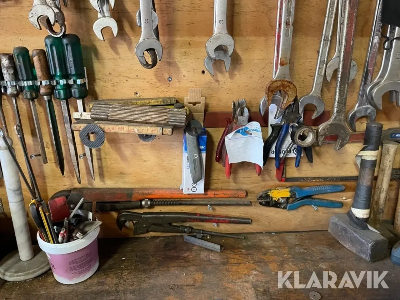 Billede 10 - Arbejdsbord - værktøj