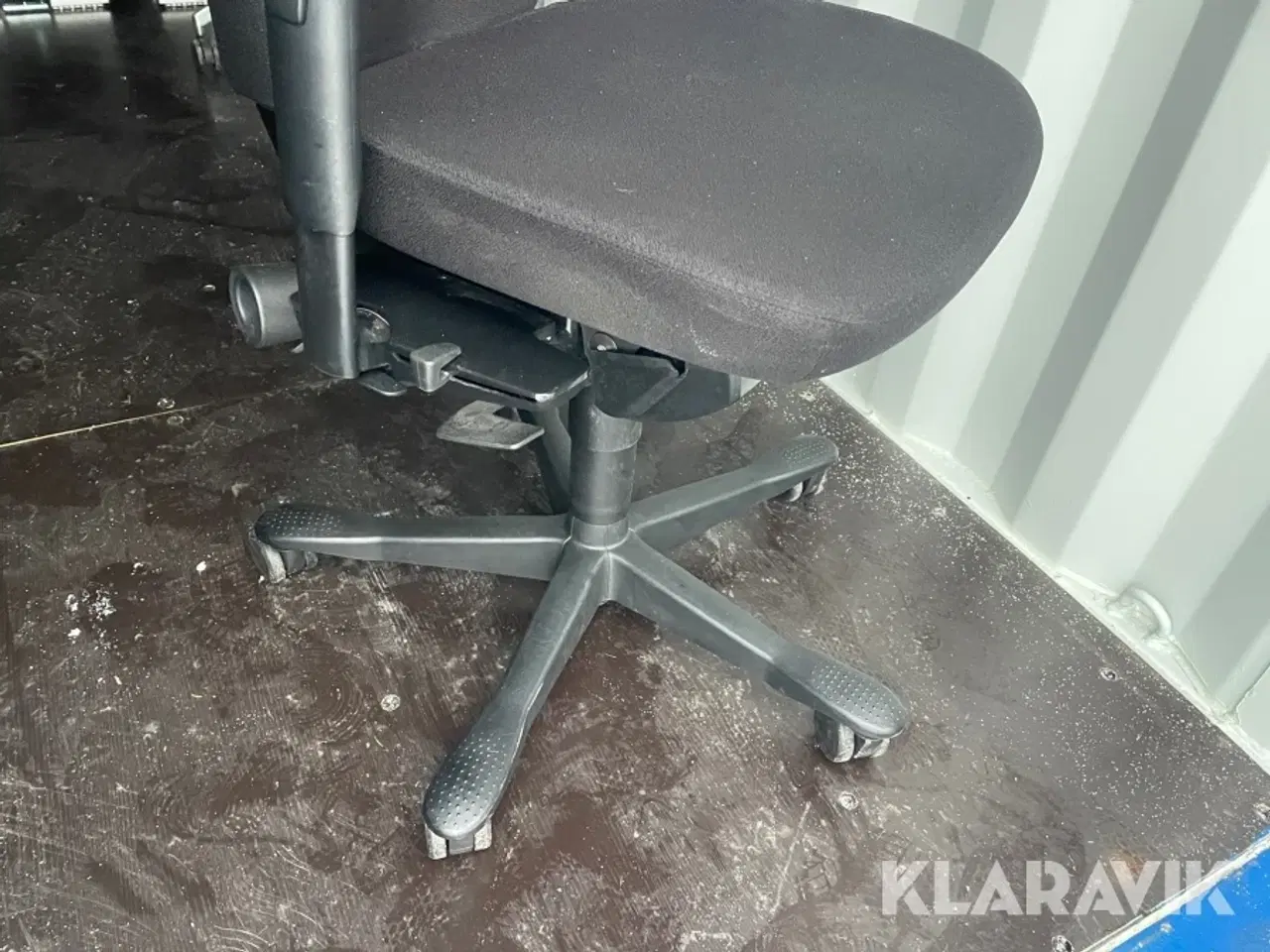 Billede 5 - Stole + Borde + tavler