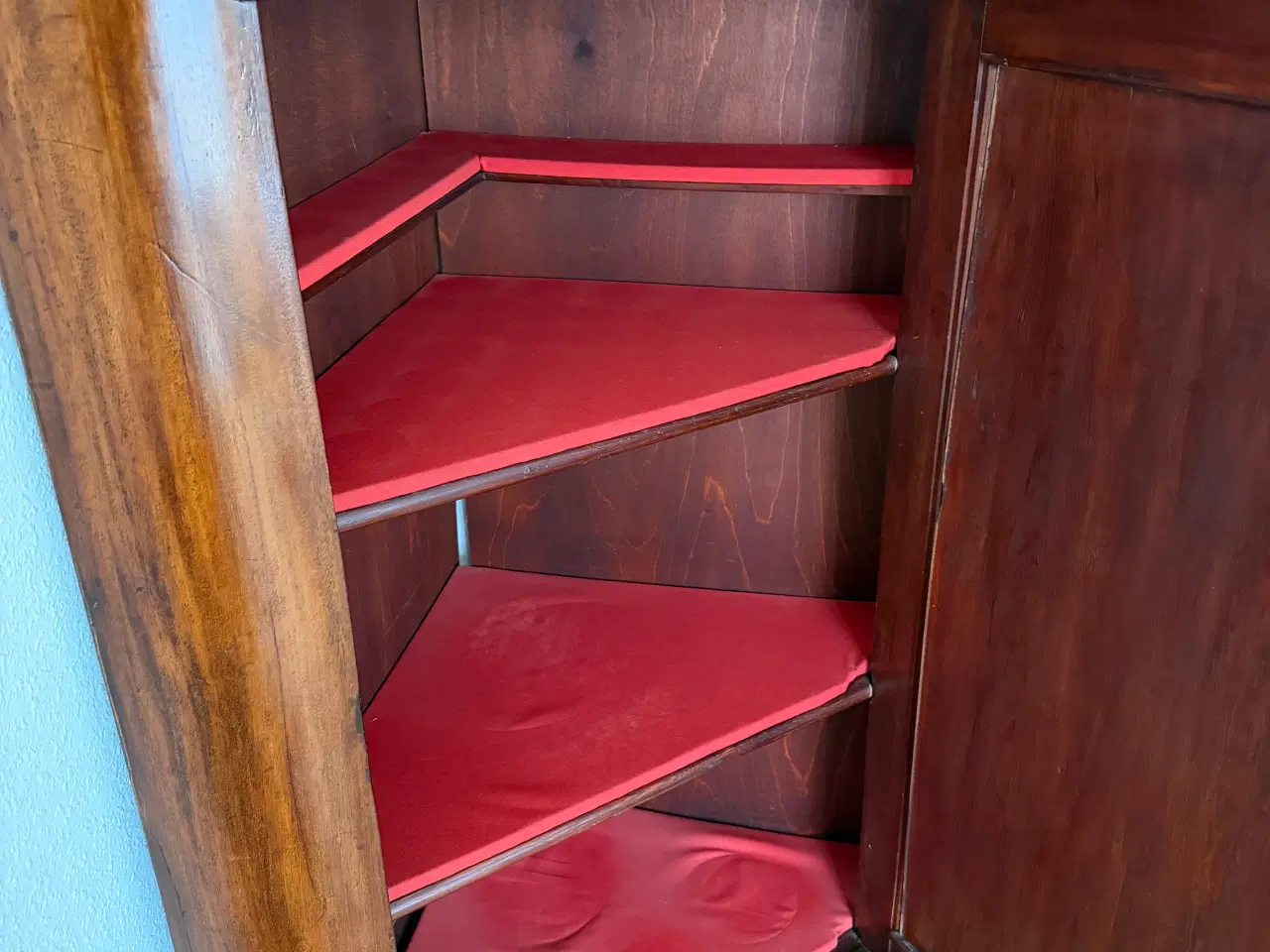 Billede 4 - Hjørneskab i fineret mahogni