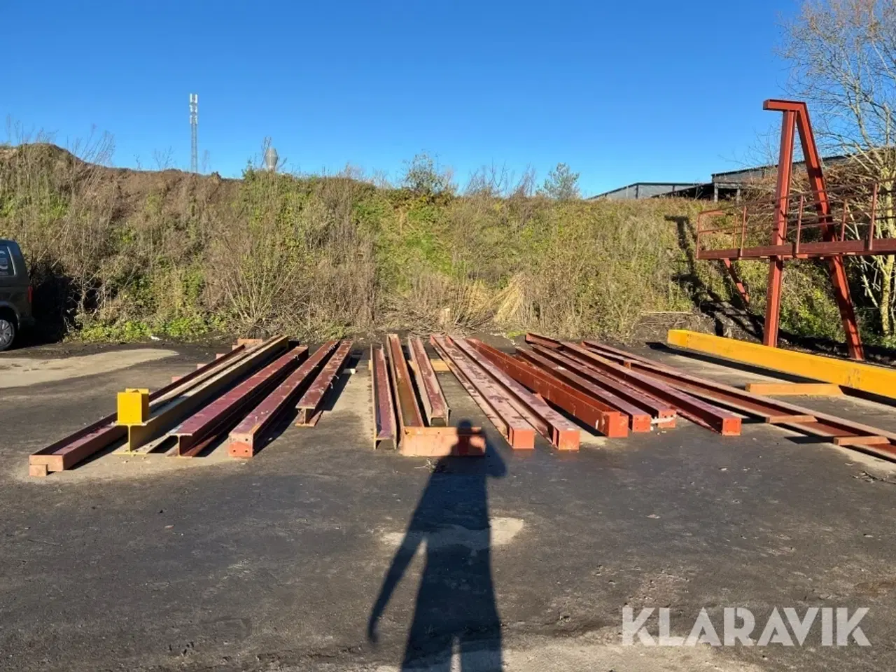 Billede 4 - Stålbjælker, riste og platform