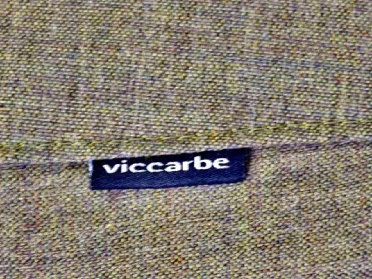 Billede 6 - Viccarbe konferencestol med olivenfarvet polster og sorte ben