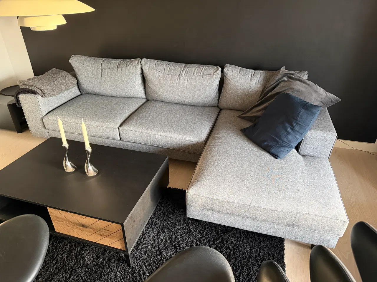 Billede 1 - Sofa med chaiselong i grå