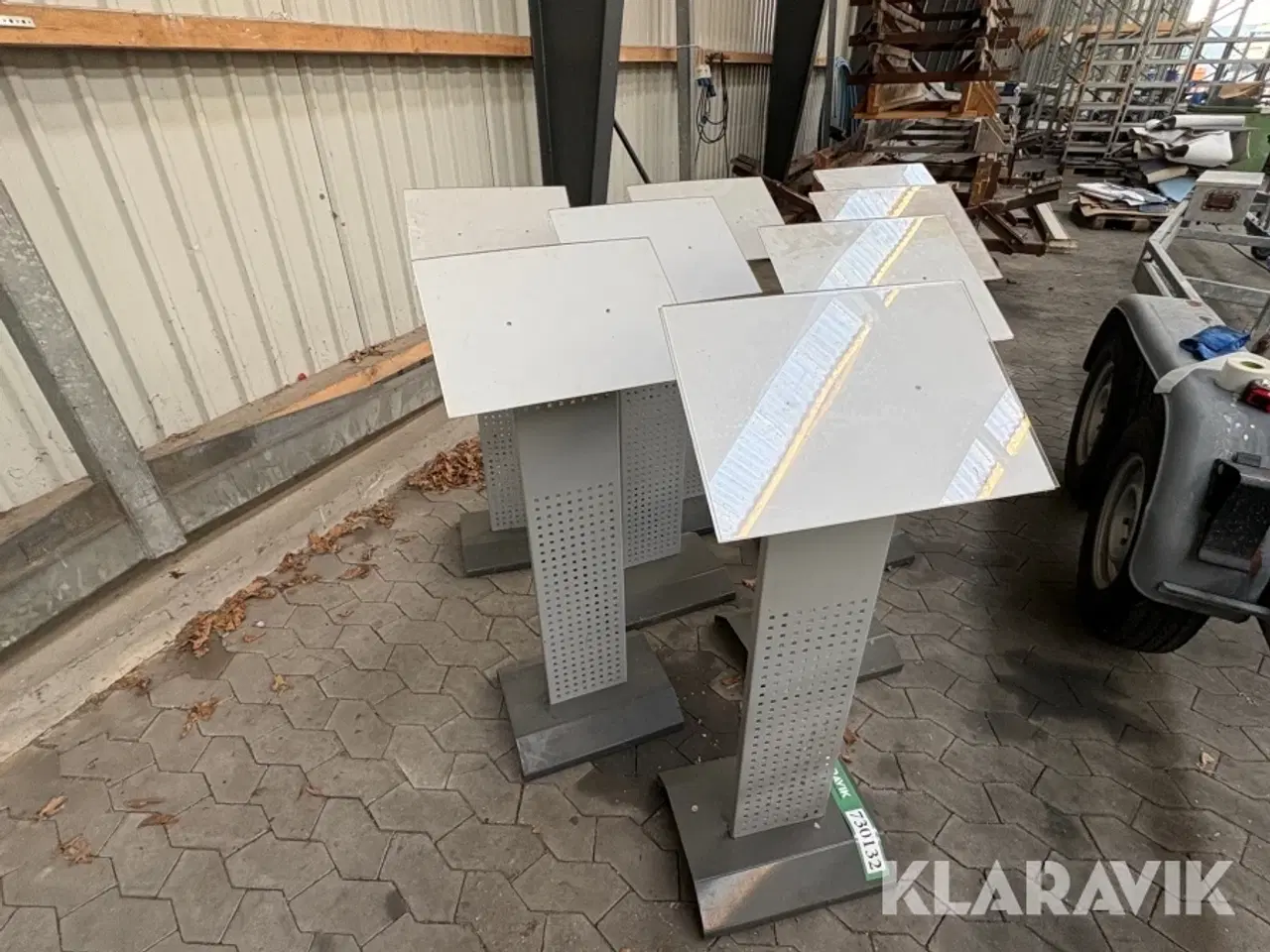 Billede 2 - Gulvstandere 8 styks