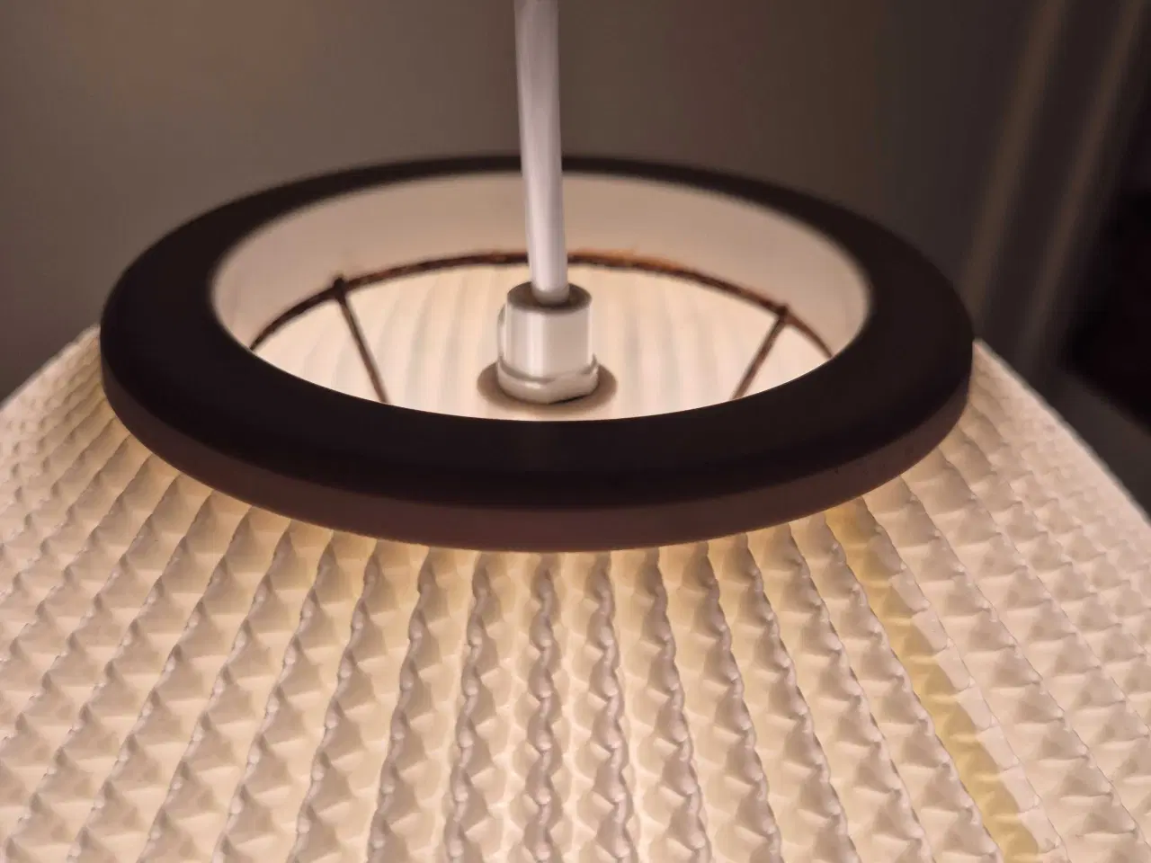 Billede 10 - To smukke Pearl Shade i hvid