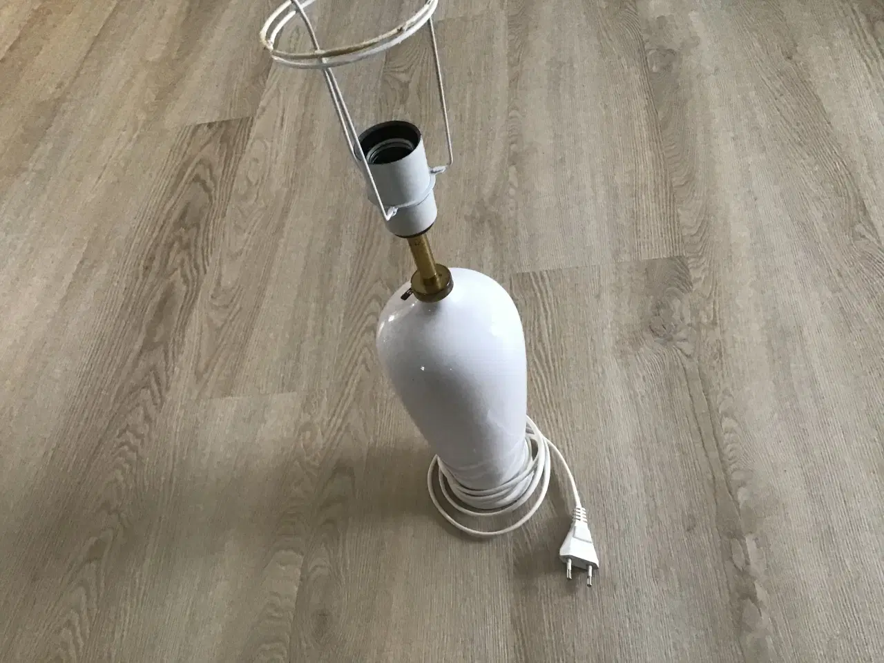 Billede 3 - Bordlampe hvid porcelæn