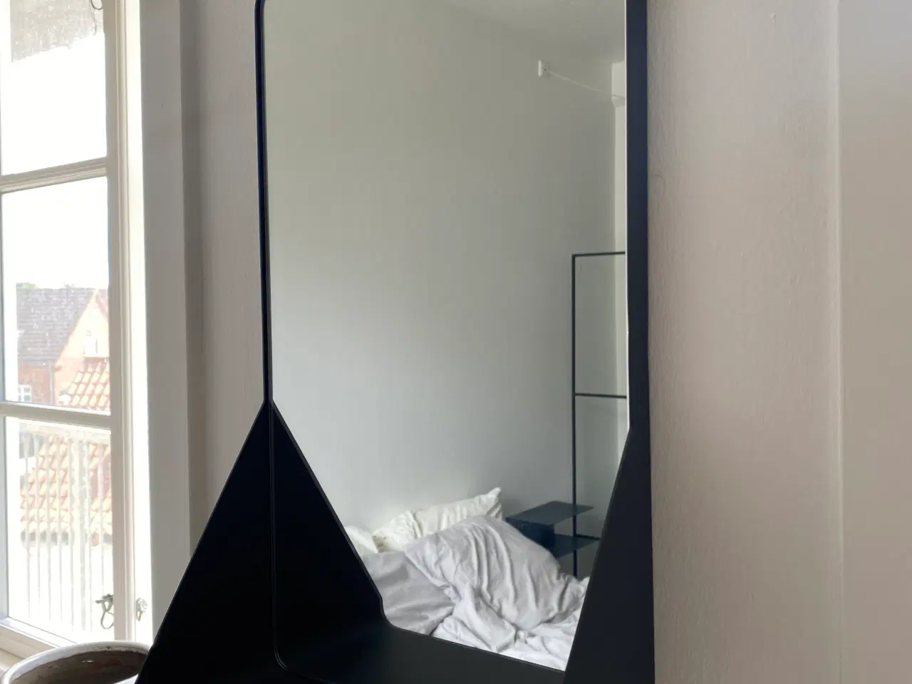 Billede 1 - Spejl med hylde