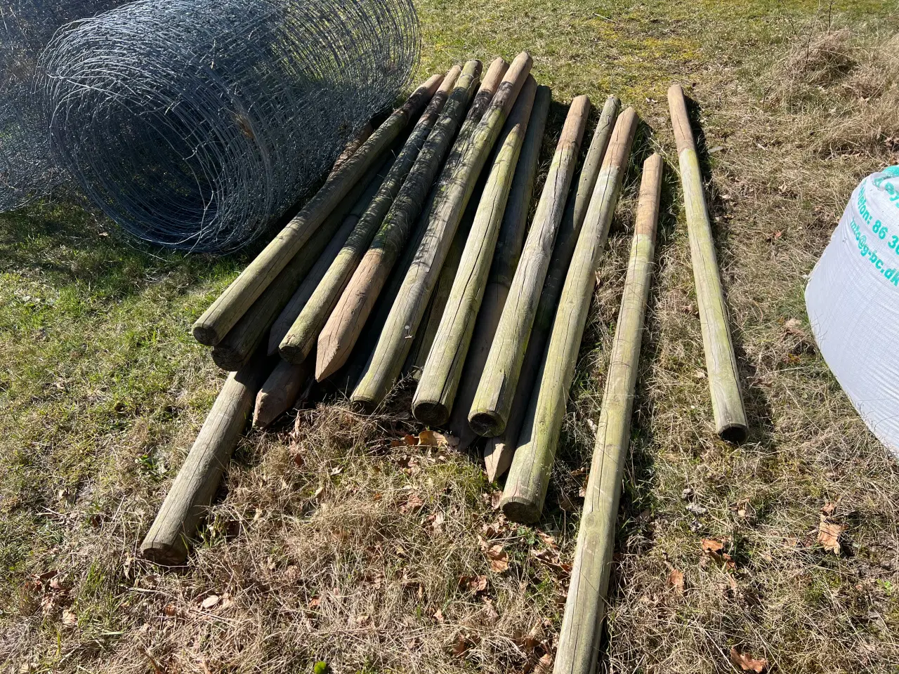 Billede 4 - Vildthegn, ca 400 m, med træpæle, kraftig tråd