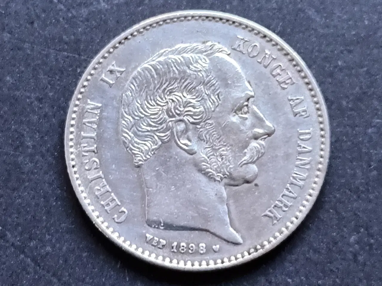 Billede 1 - 1 kr 1898 i sølv.