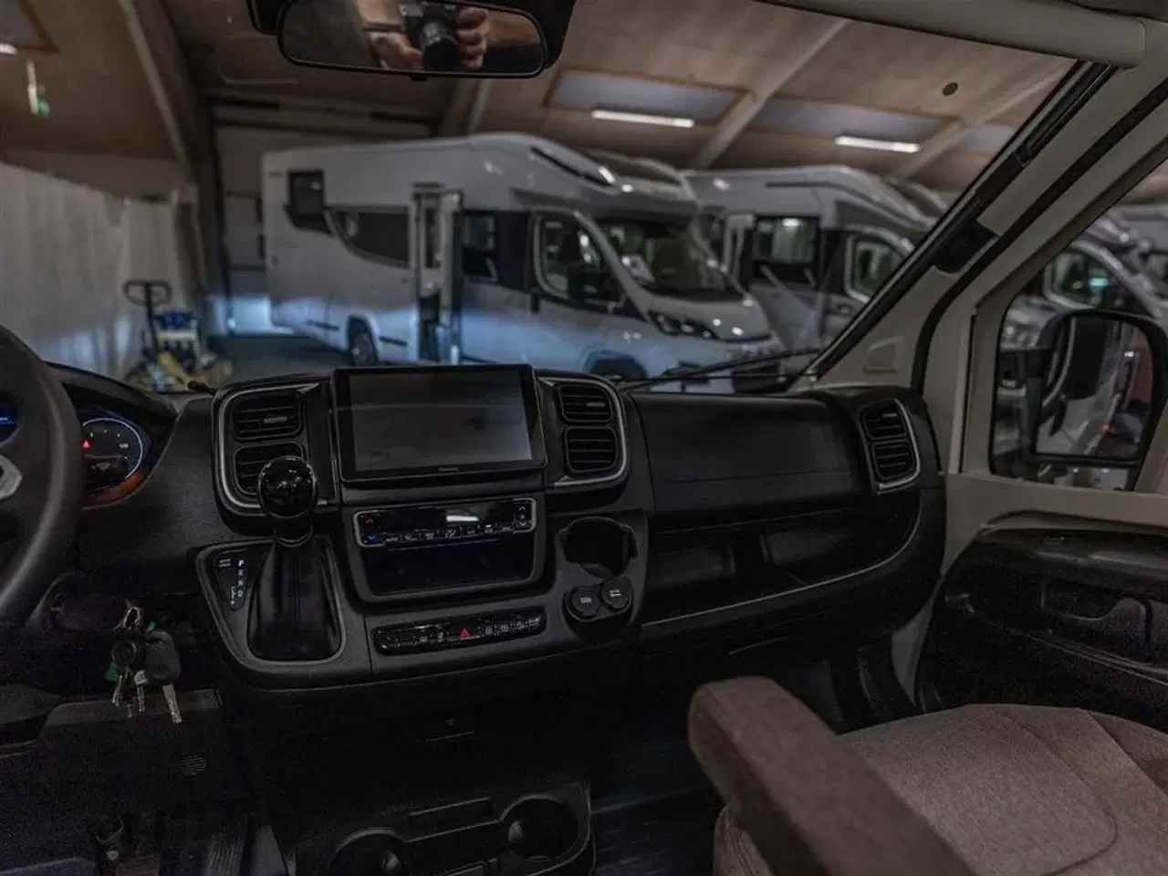 Billede 29 - 2026 - Benimar Mileo 263 Skandinavisk design og komfort året rundt