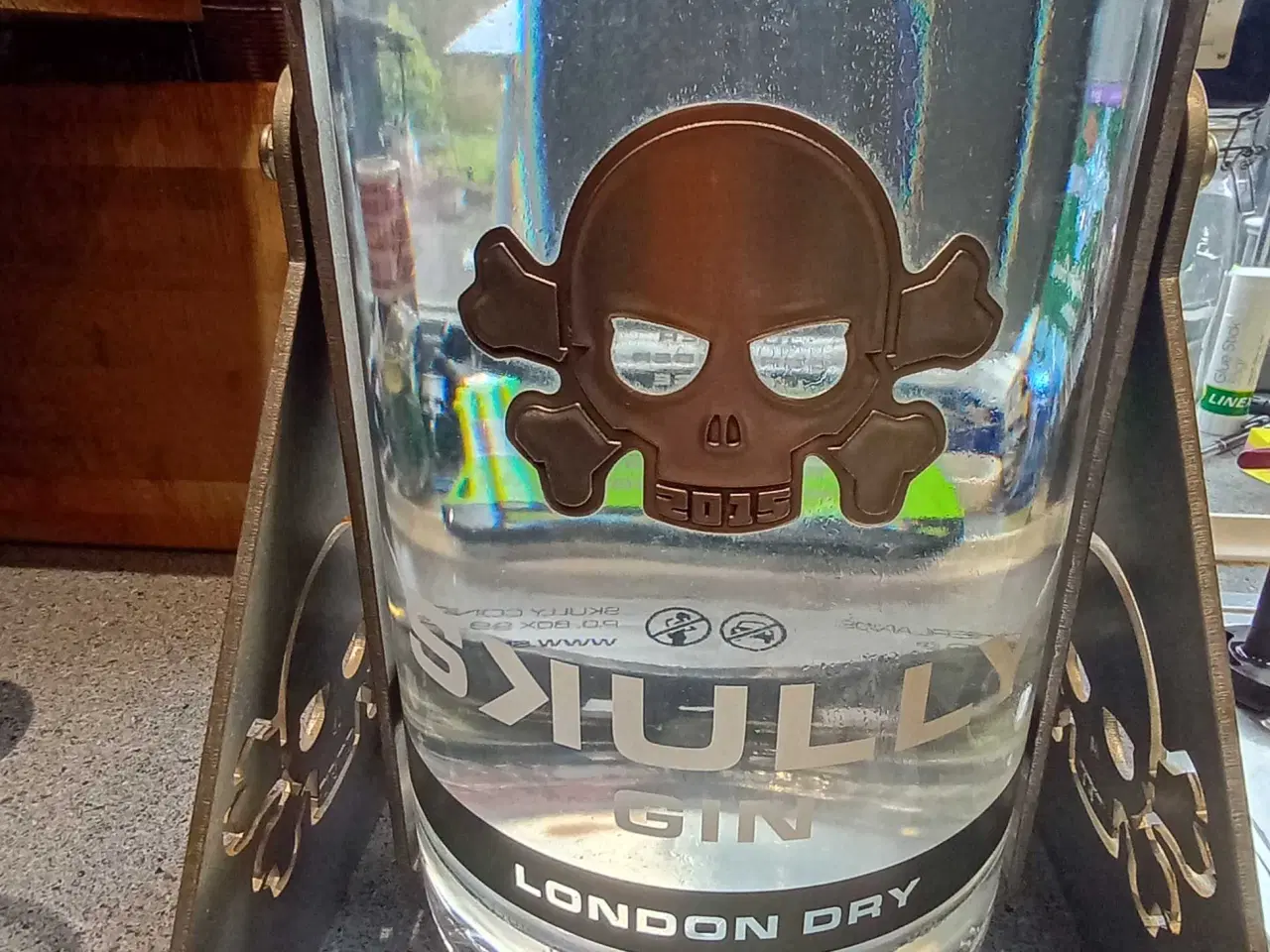 Billede 9 - Skully gin 4,5 l og glas