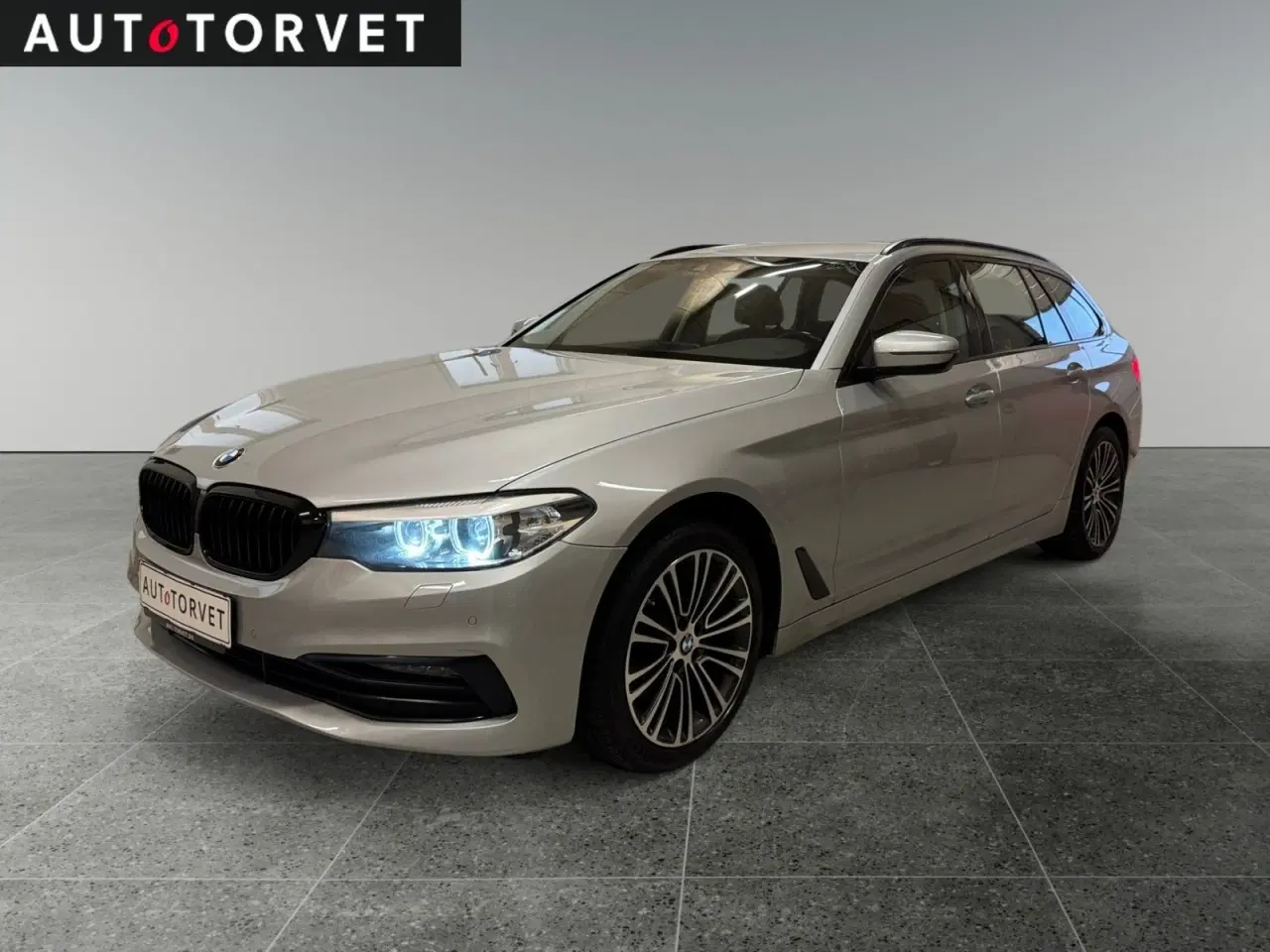 Billede 1 - BMW 520d 2,0 Touring Connected aut.
