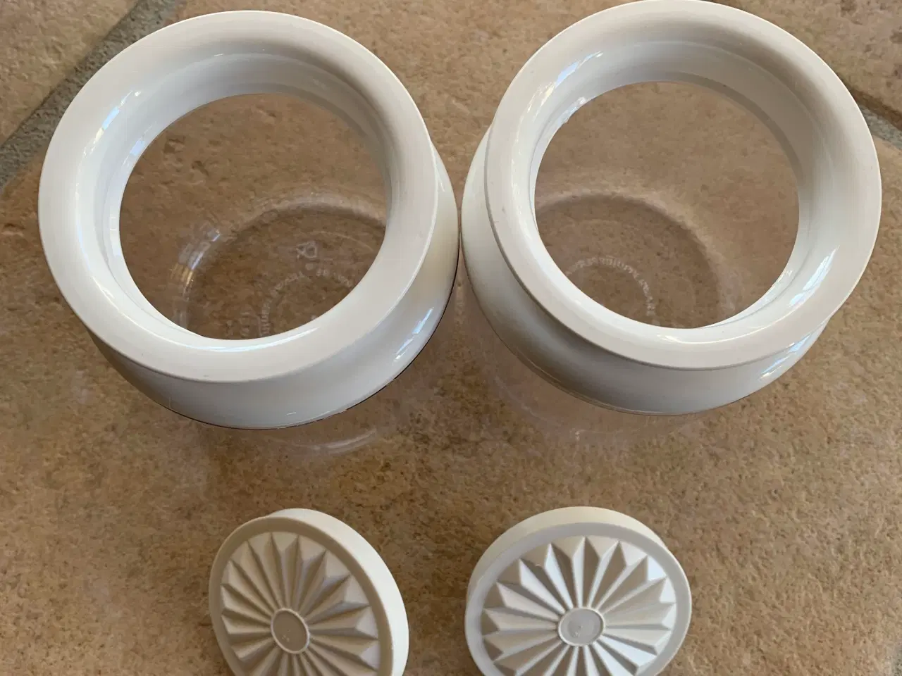 Billede 3 - Tupperware opbevaringsbøtter 2 stk