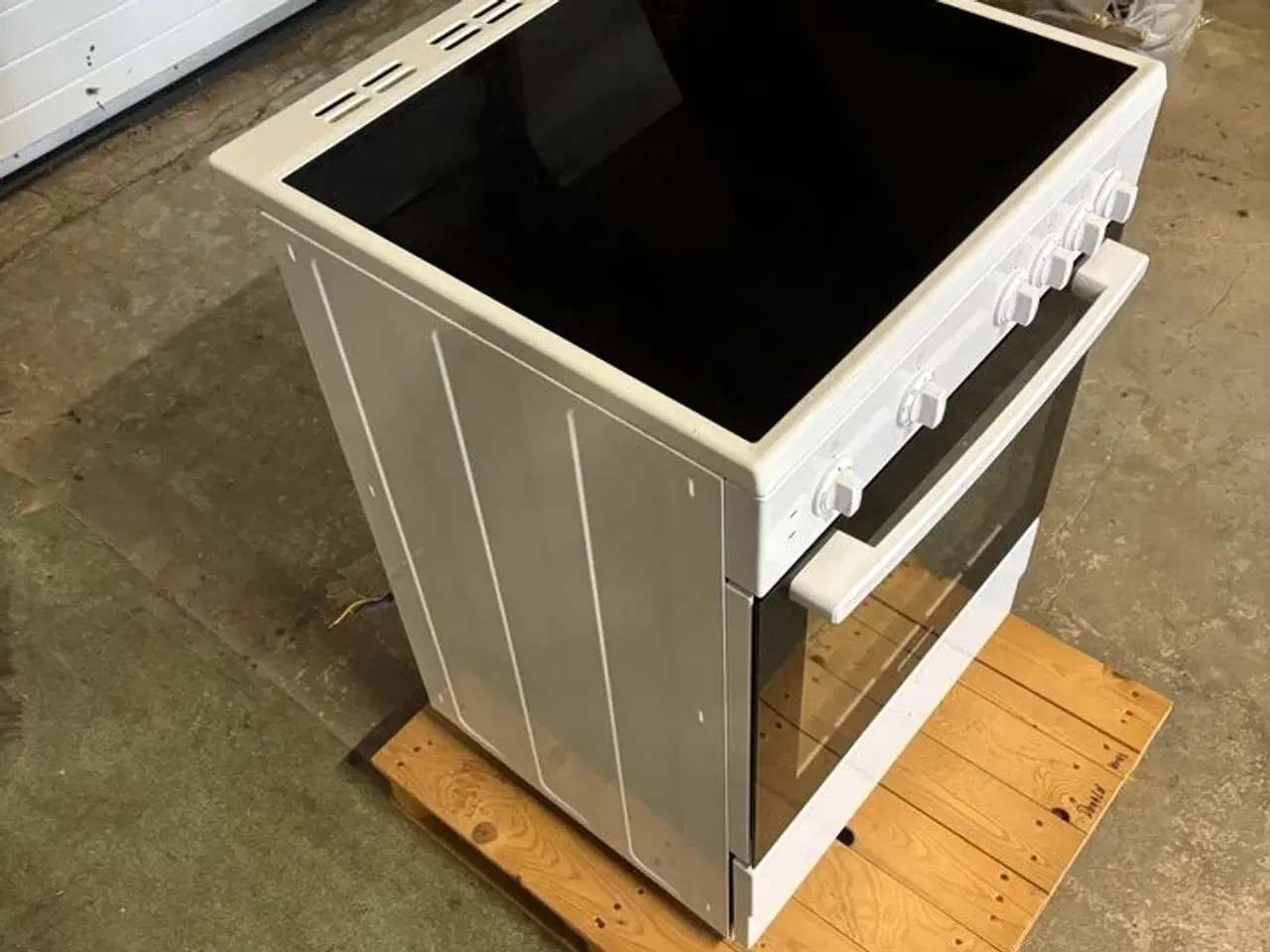 Billede 3 - Keramisk komfur, Blomberg