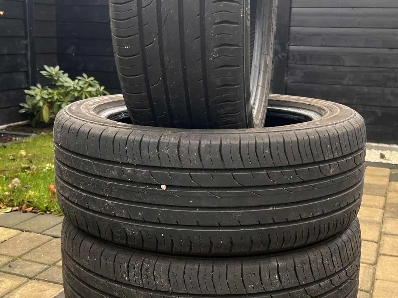Billede 2 - Continental contipræmium contact2 195/50r16