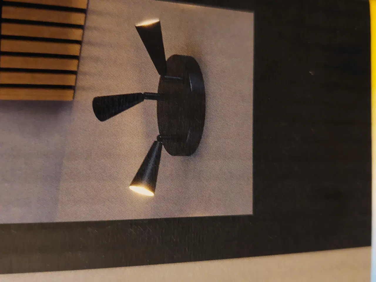 Billede 3 - lampen til loft eller væggen