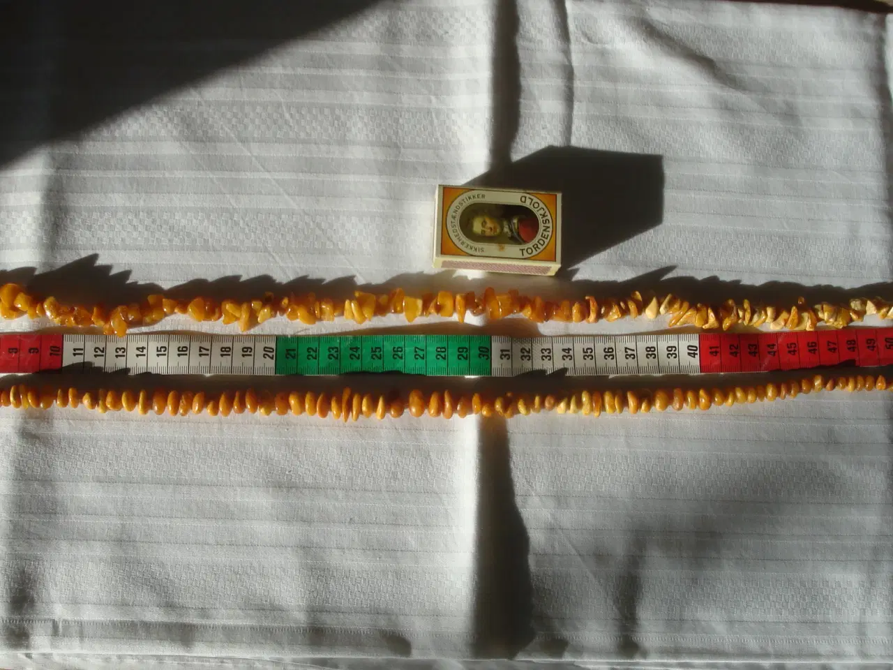 Billede 5 - 2 lyse rav halskæder - sender gerne