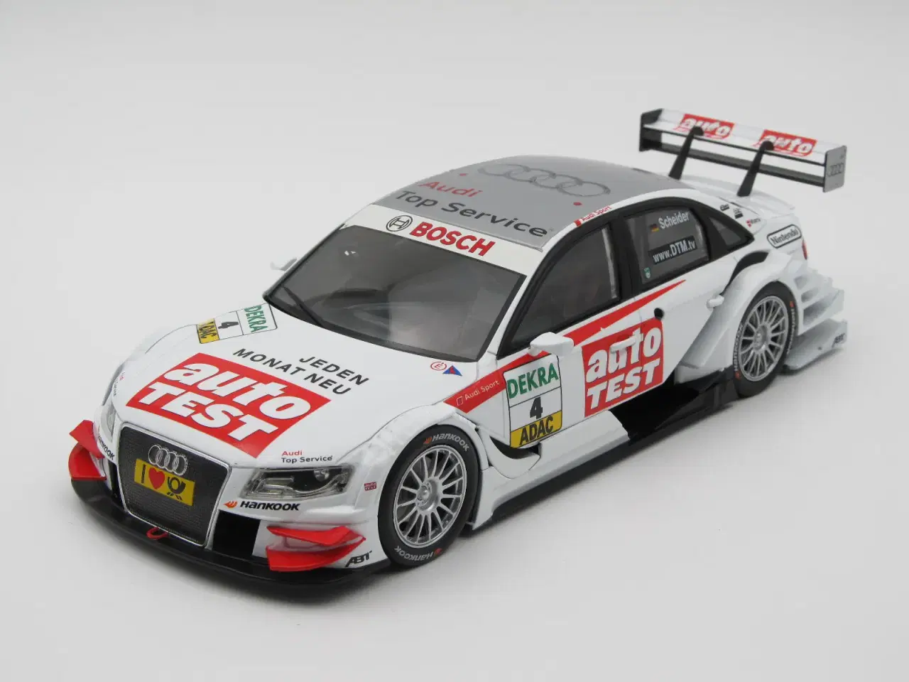 Billede 1 - 2011 Audi A4 DTM #4 Timo Scheider - 1:18