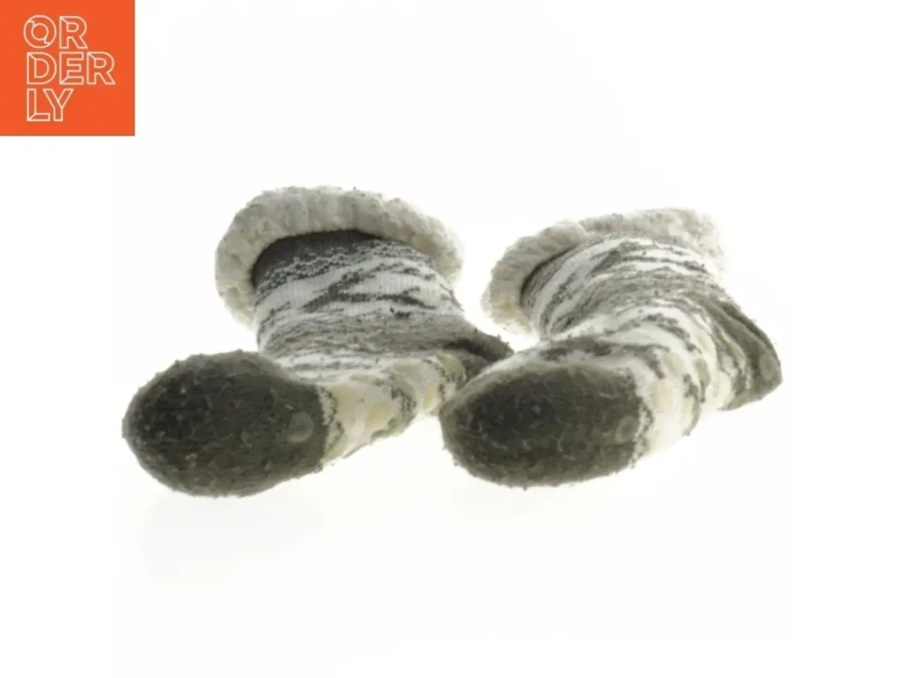 Billede 2 - Hygge Børnestrømper med mønster (str. Fod. 15 cm) (Bog)