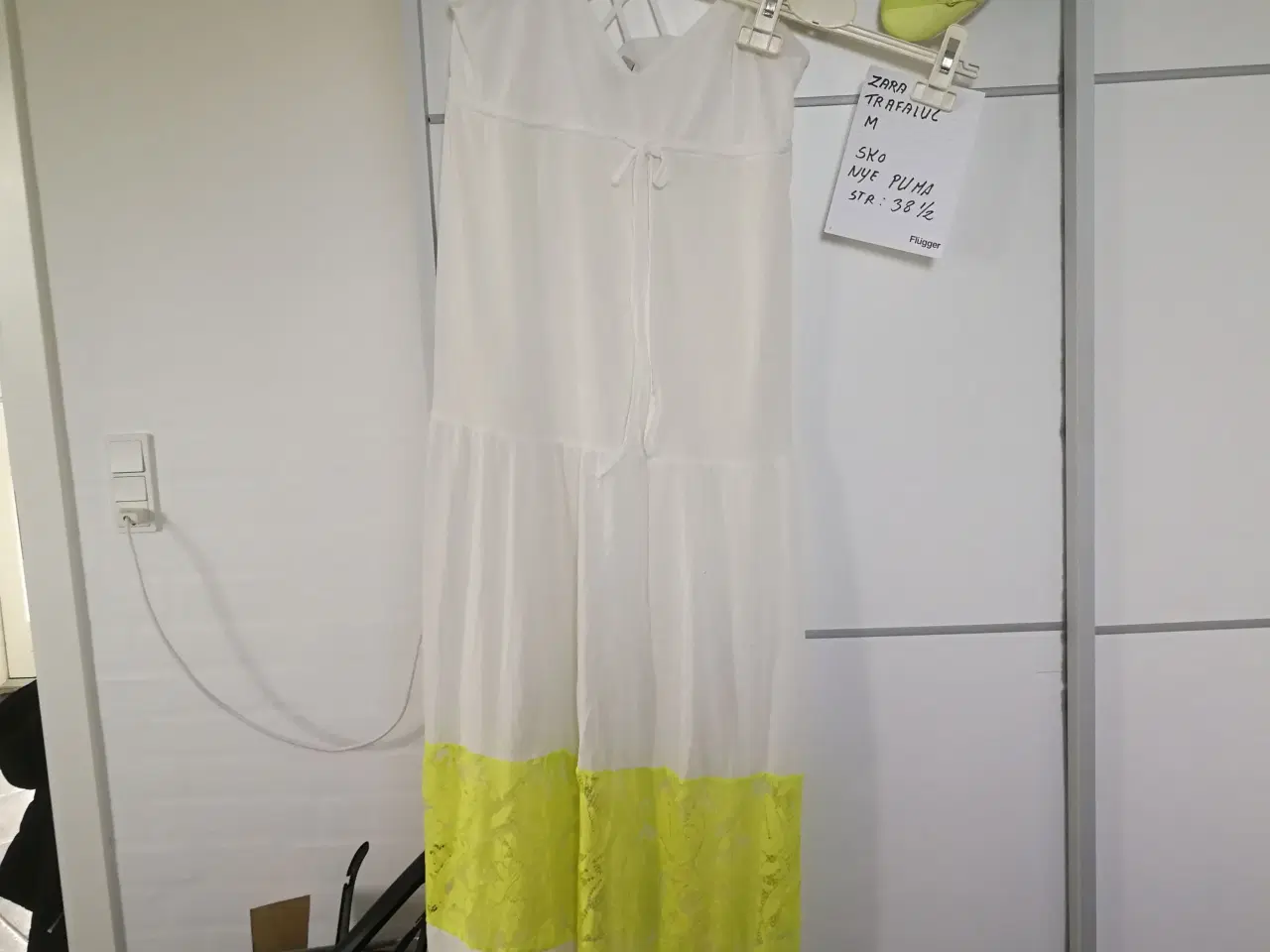 Billede 1 - Lang kjole STR M, nye puma sko STR 38,5