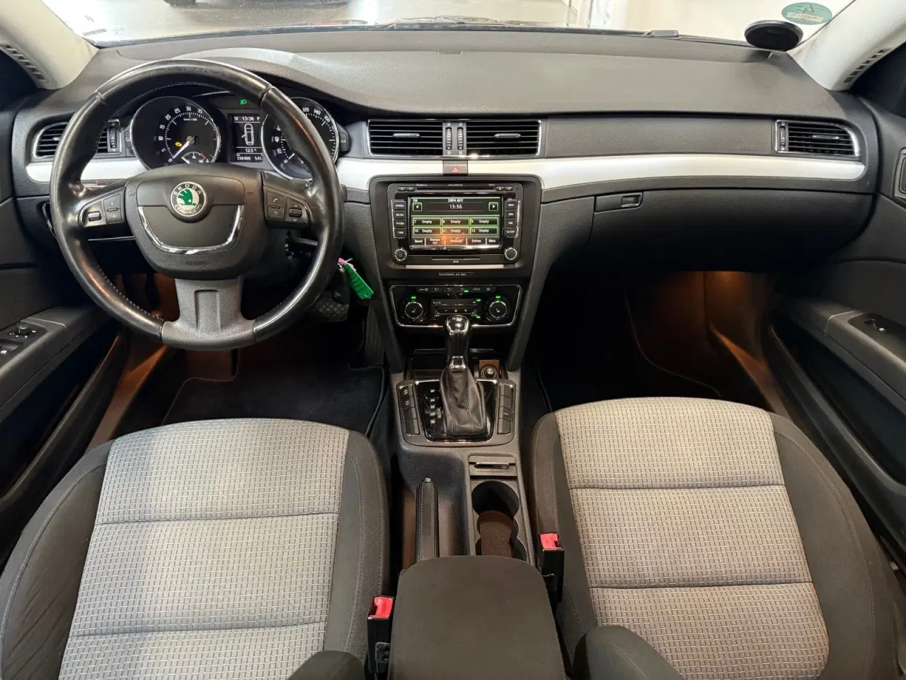 Billede 12 - Skoda Superb 2,0 TDi 140 Elegance Combi DSG