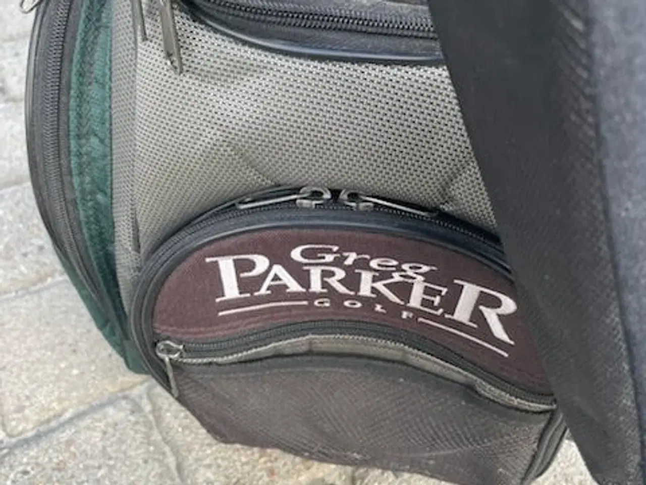 Billede 3 - Golfsæt og golfbag og diverse køller og jern