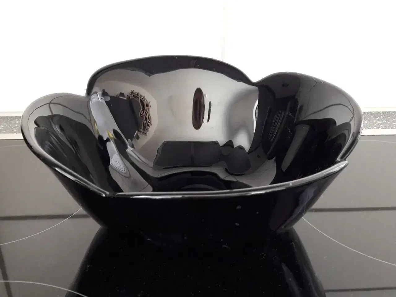 Billede 2 - Vase / skål i sort. fra