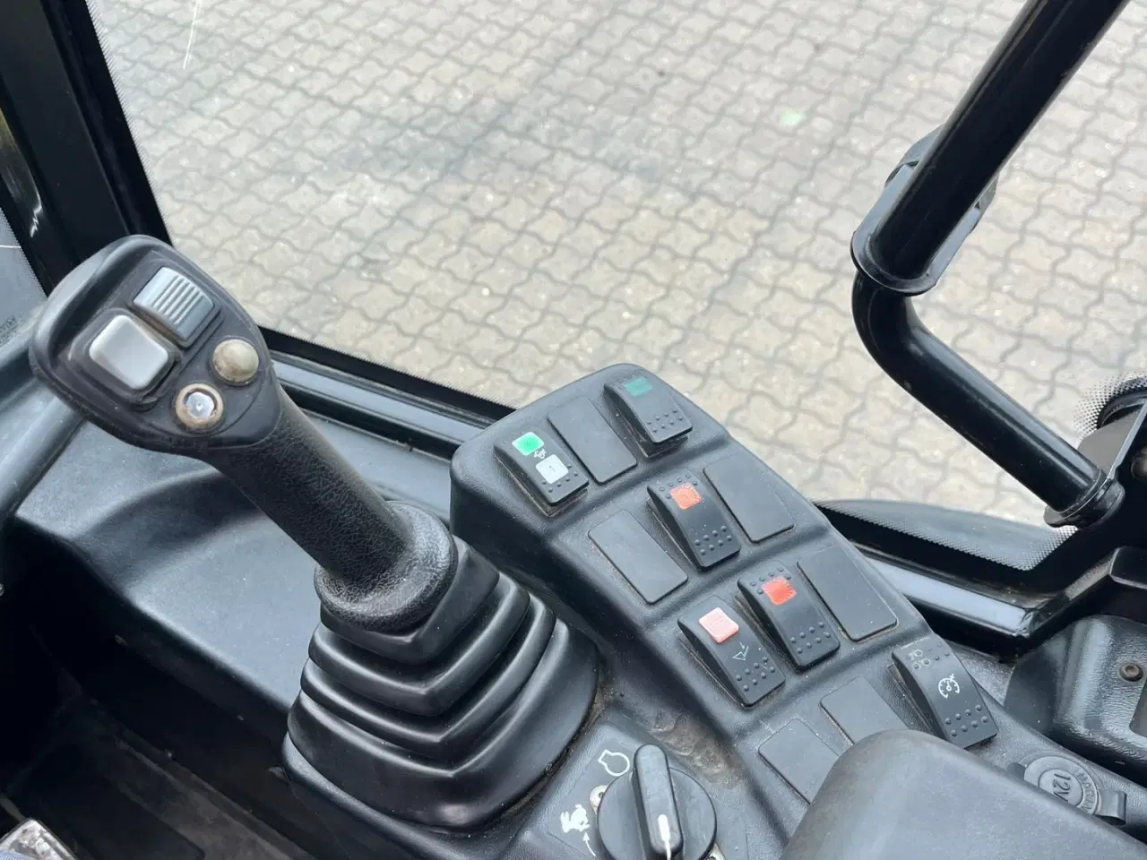 Billede 11 - Gehl AL750 5tons læsser med 4i1 skovl