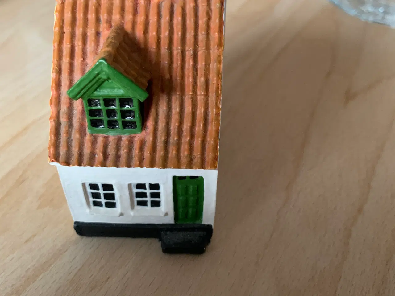 Billede 1 - Hjelmerstald 14 Aalborg, miniature hus, Trip Trap