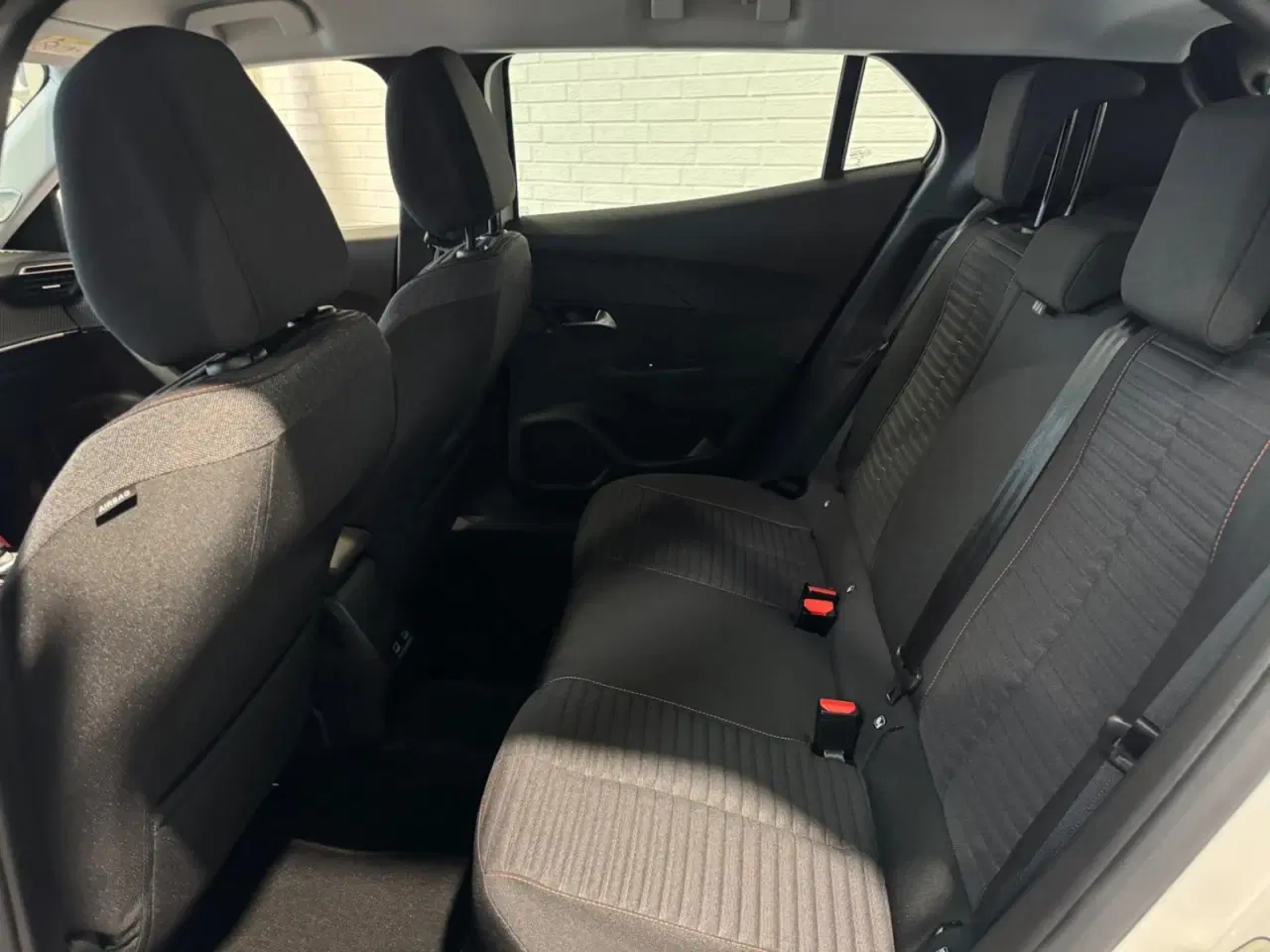 Billede 13 - Peugeot e-2008 50 Allure