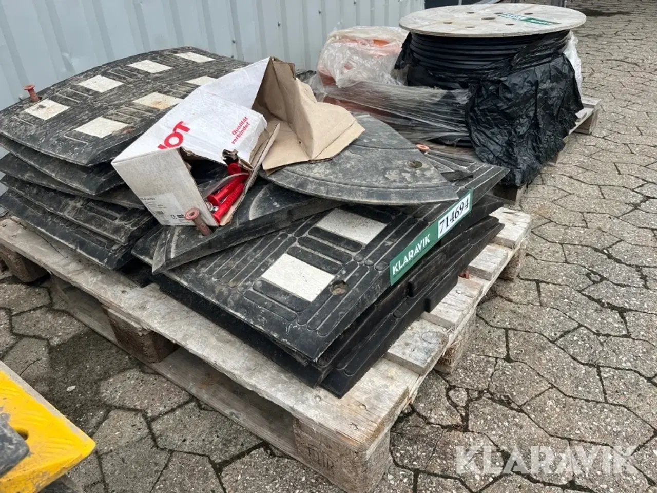 Billede 3 - Fartbump 11 styk og 2 ender/buer
