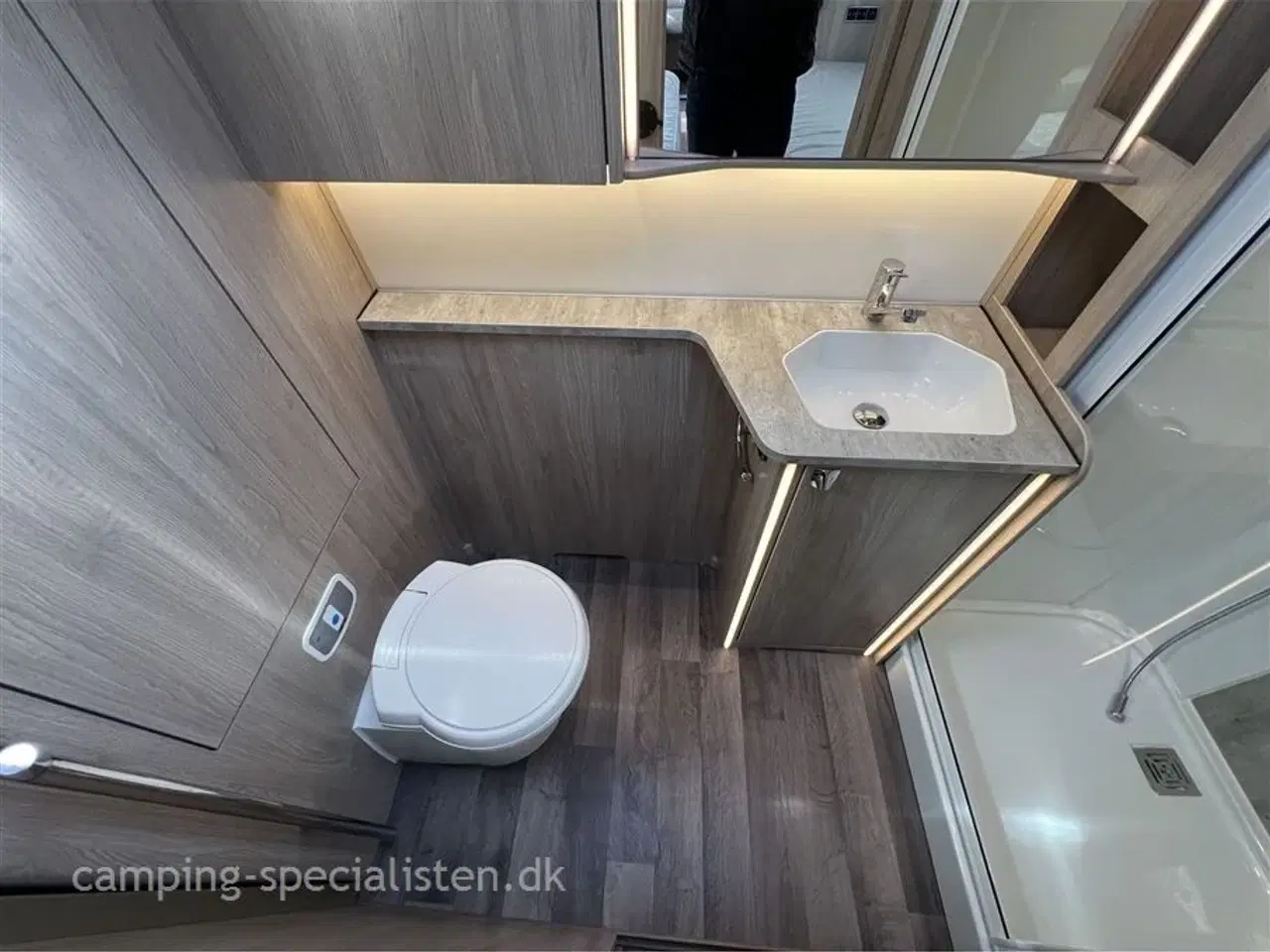 Billede 11 - 2022 - Kabe Royal 630 E TDL KS Boggie   Rigtig pæn og meget velholdt Kabe Royal 630 TDL fra 2022 - Kan nu opleves hos Camping-Specialisten i Silkeborg