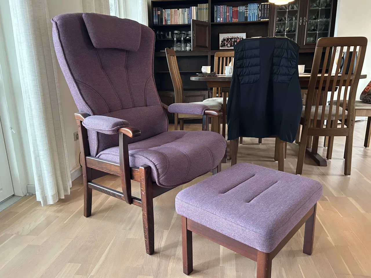 Billede 1 - Otiumstol med skammel