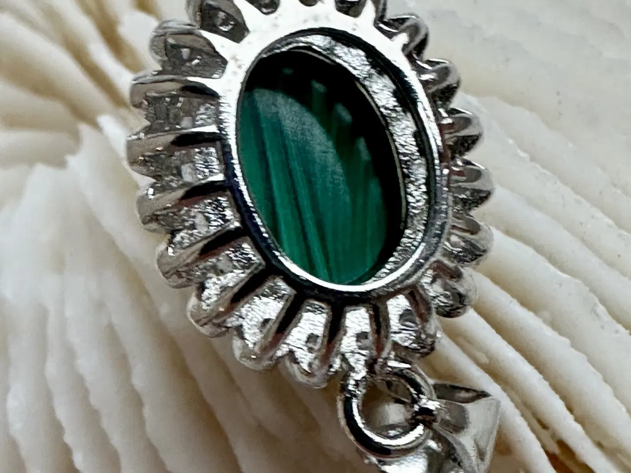 Billede 5 - To sølvvedhæng med halvædelsten. Læs beskrivelsen.