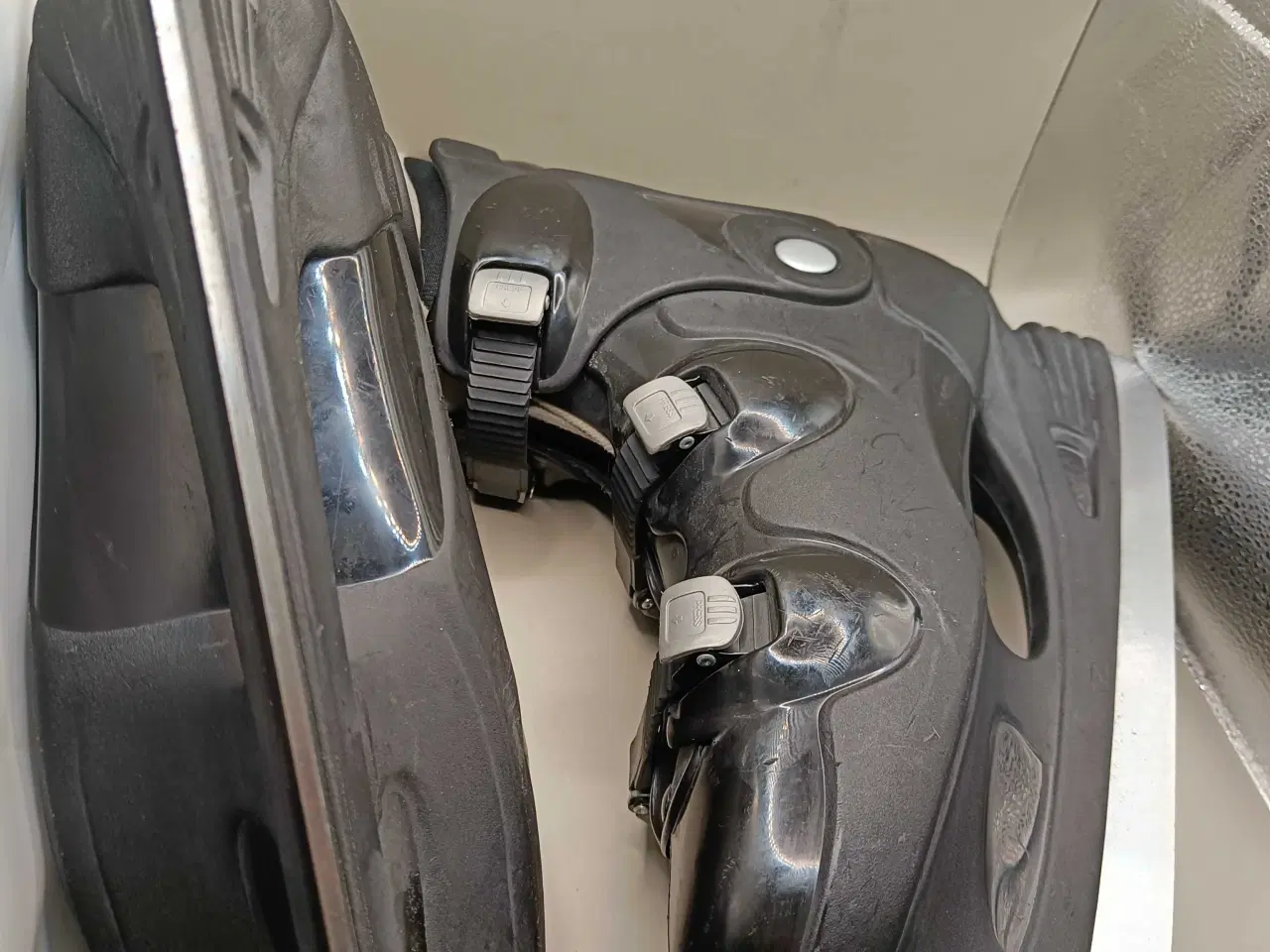 Billede 9 - Ishockey skøjter normalt 45str