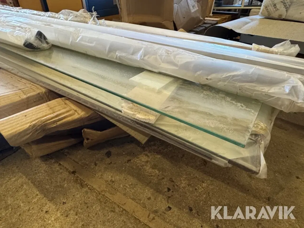 Billede 2 - Glasvæg og stænger LOT