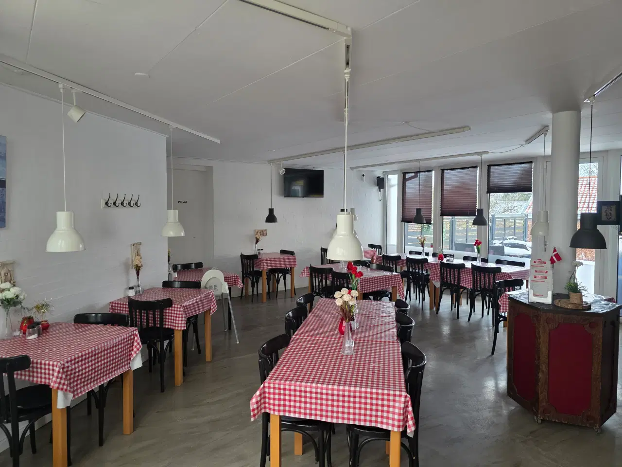 Billede 1 - Borde og stole