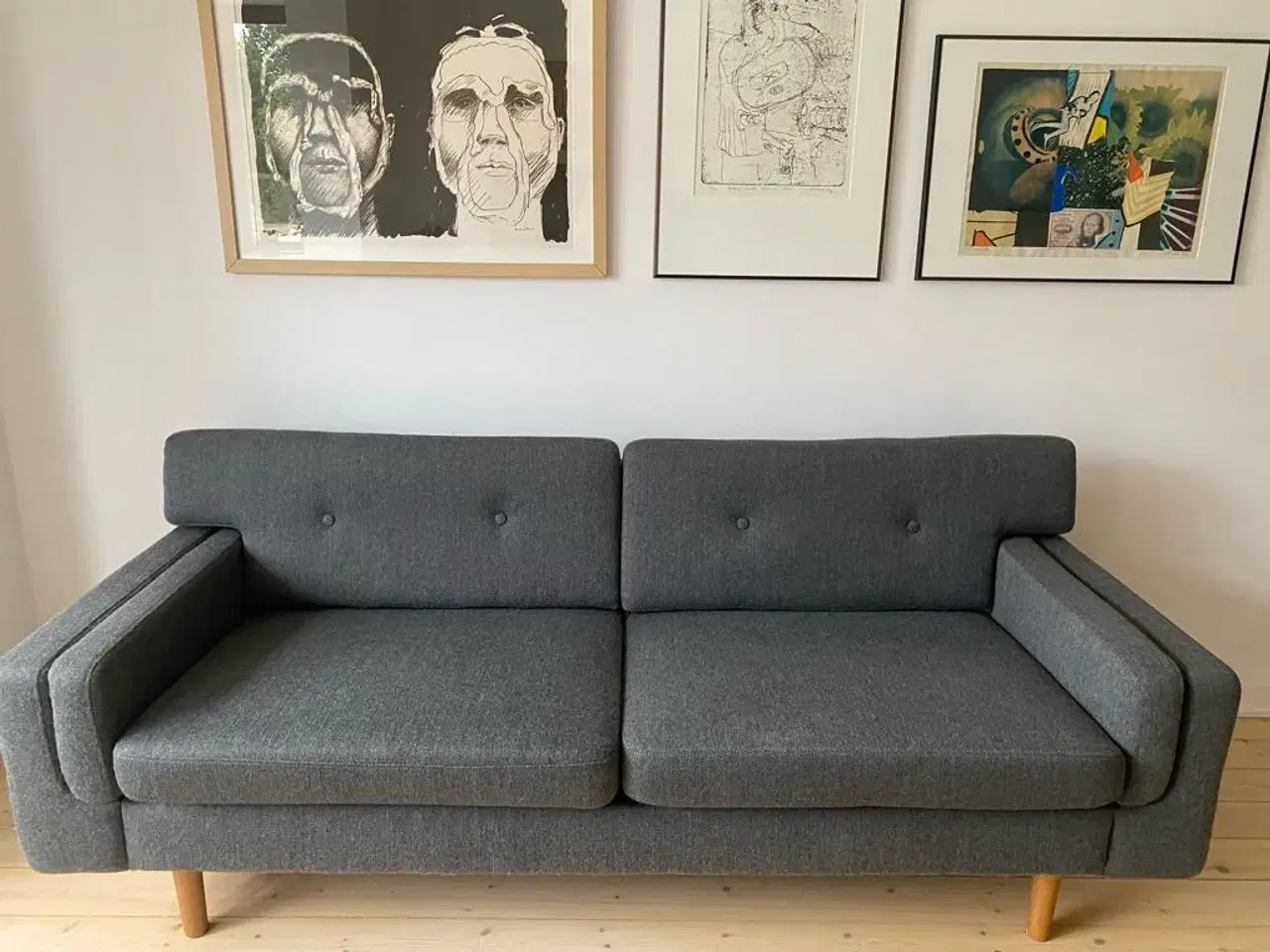 Billede 2 - Velholdt, klassisk sofa sælges