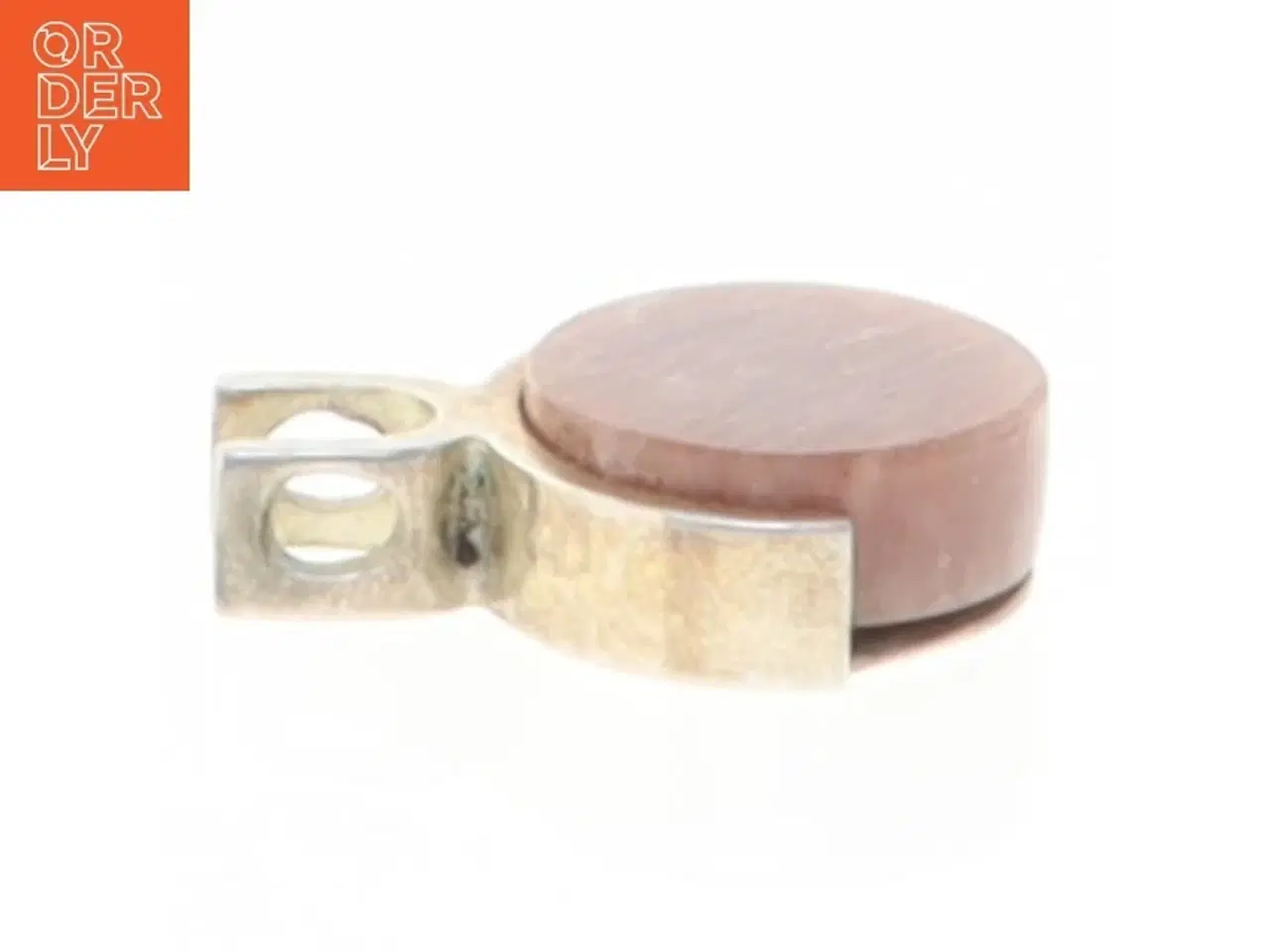 Billede 2 - Rundt vedhæng til halskæde (str. 2,6 x 2 x 0,8 cm)