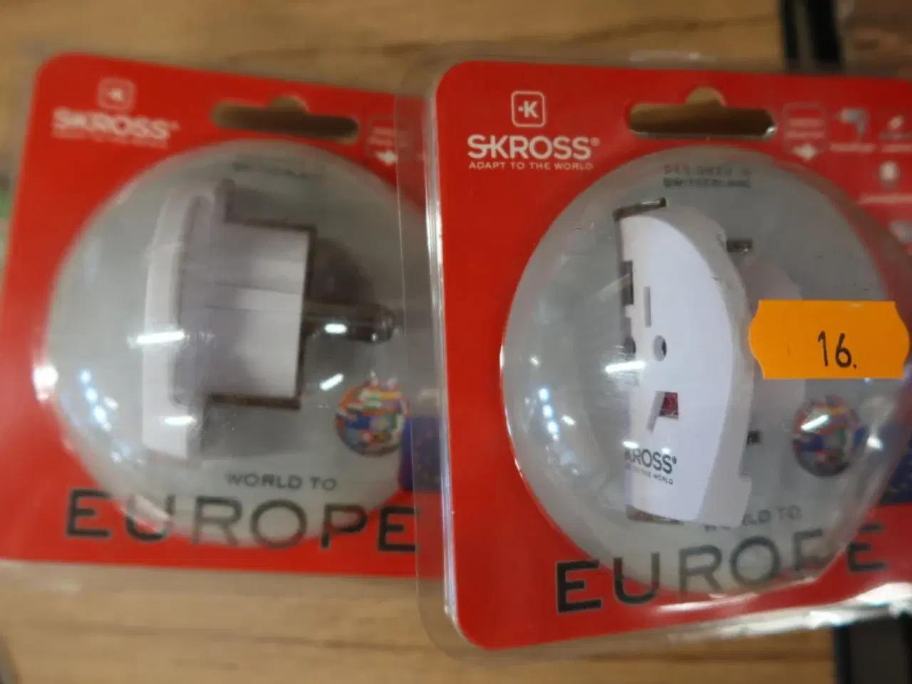 Billede 5 - Div. Genopladelige batterier og 2 stk. stik omformere til EU