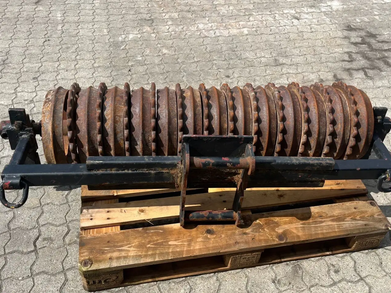Billede 3 - - - - - - - tromle til gravmaskine