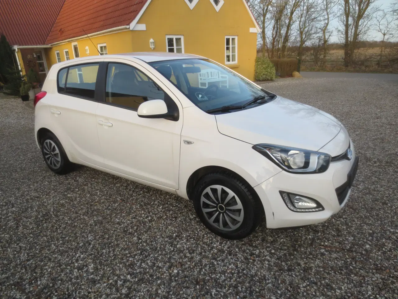 Billede 3 - Hyundai i 20 Årg 2013 Ny model Synet. 