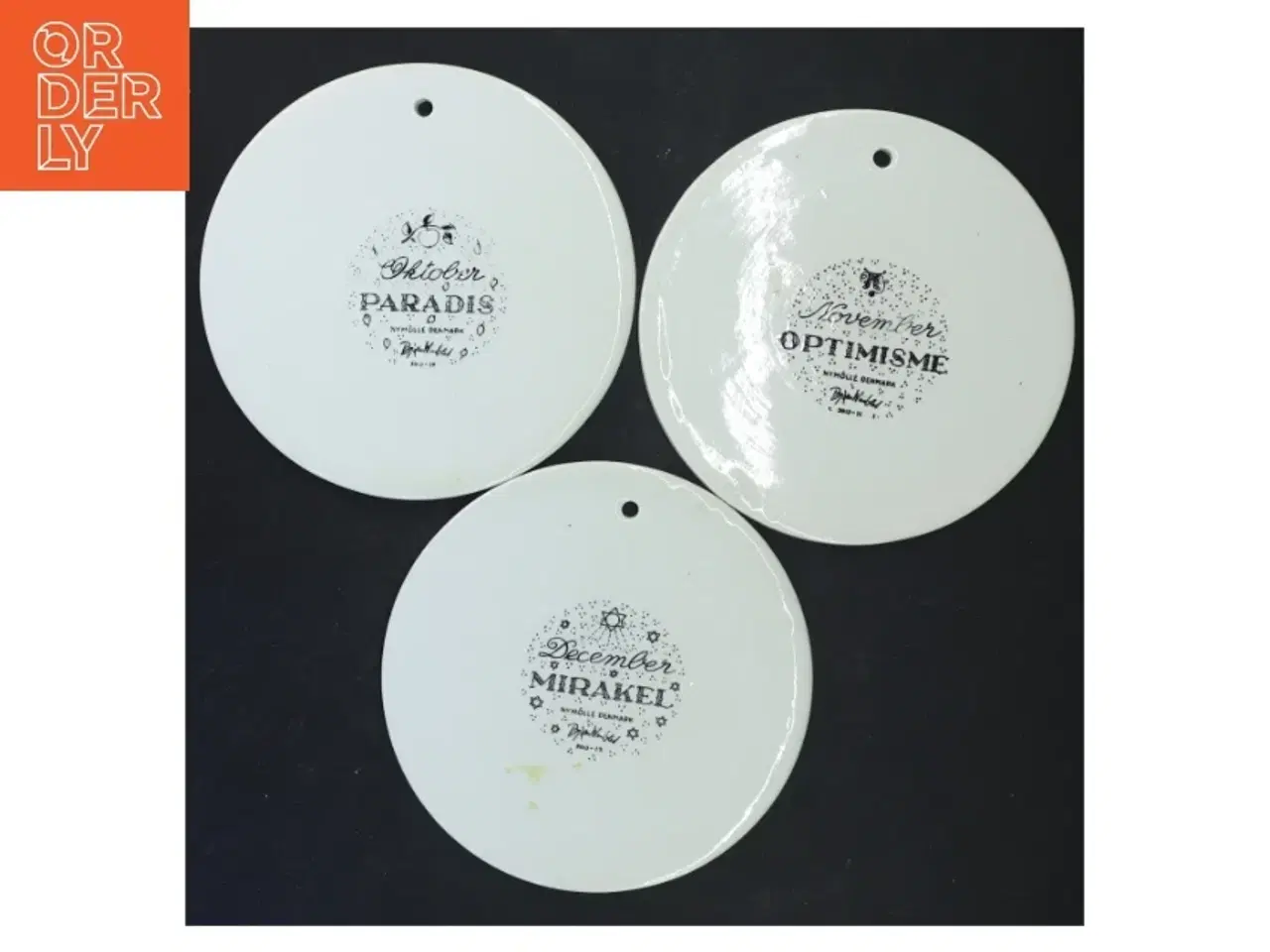 Billede 3 - Oktober, november og december platter fra Bjørn Wiinblad (str. Ø 15 cm)