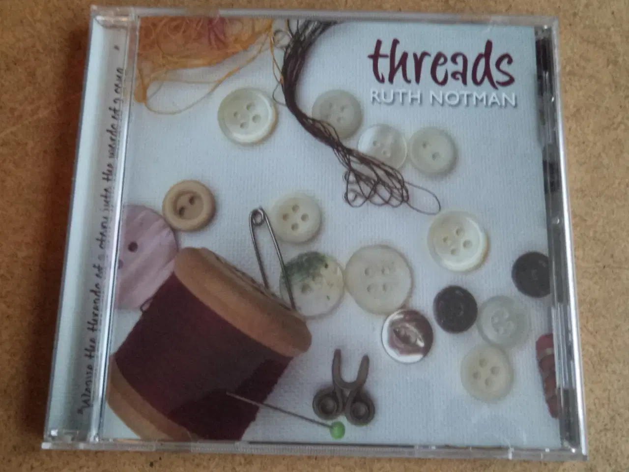 Billede 1 - Ruth Notman ** Threads