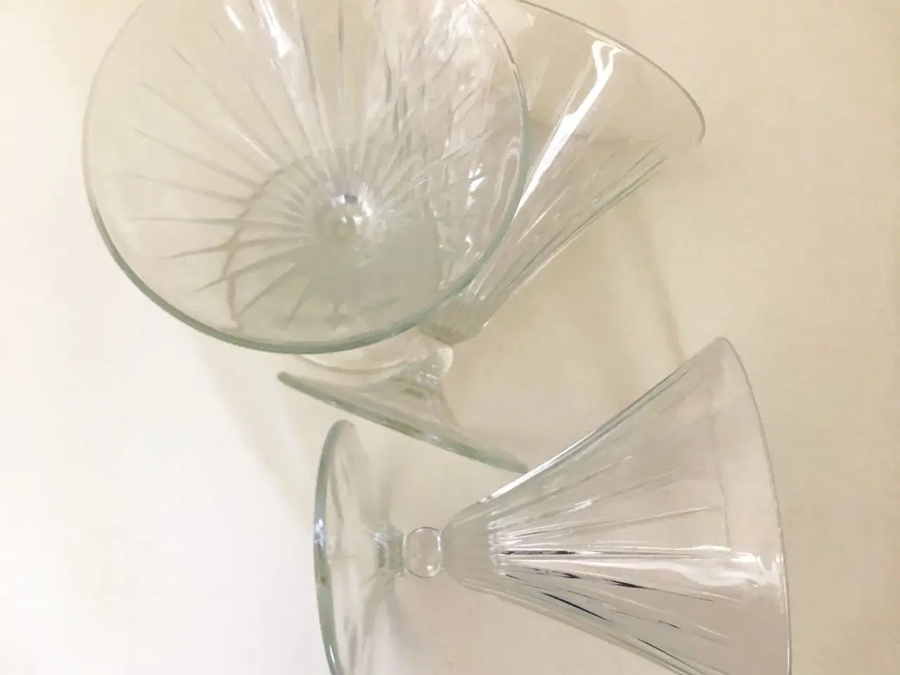 Billede 2 - 3 flotte martini-glas. Cocktailglas.