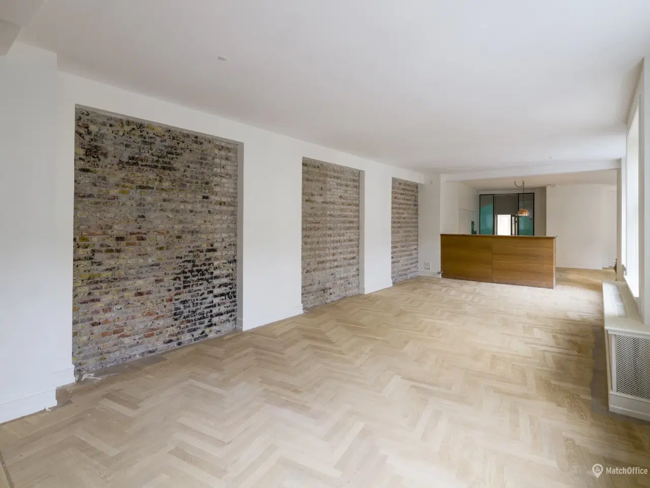 Billede 11 - Indbydende kontorer i stilsikre rammer