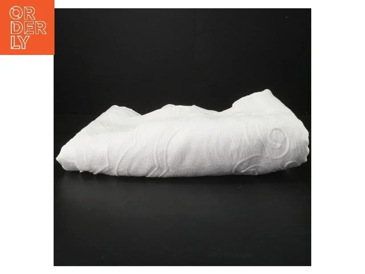 Billede 2 - Broderet dug (str. 224x160 cm)