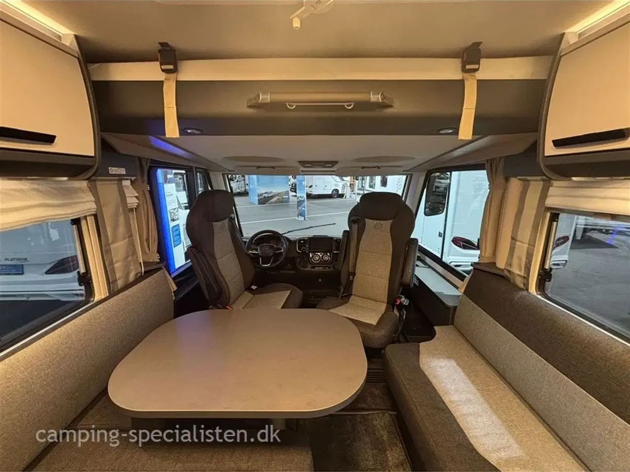 Billede 4 - 2026 - Knaus L!VE I 700 MEG   Nyhed Knaus L!VE I 700 MEG 2026 med helt nyt interiør - kan snart ses hos Camping-Specialisten