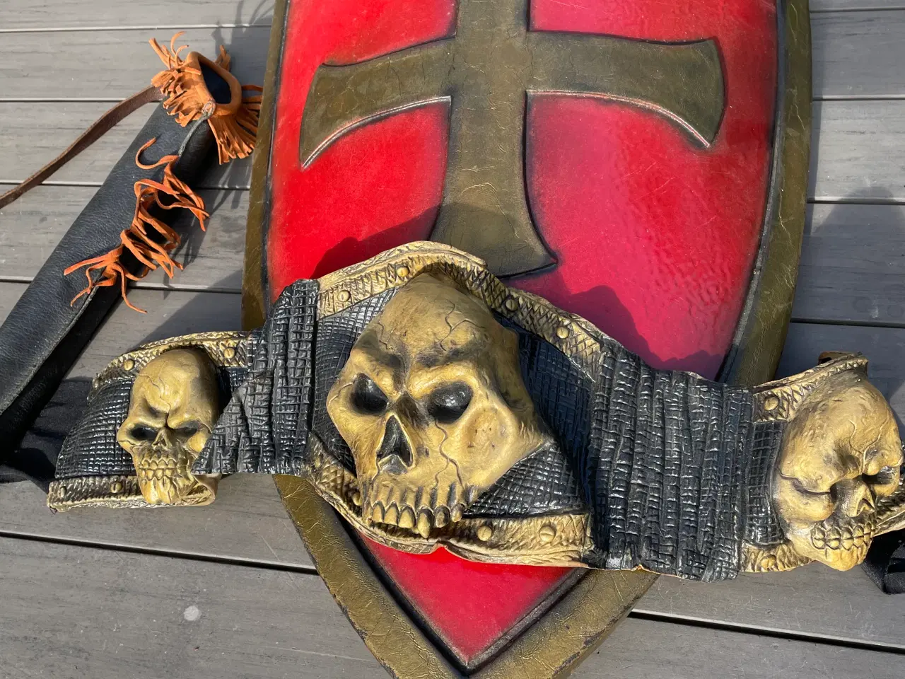 Billede 2 - Stort latex skjold til rollespil